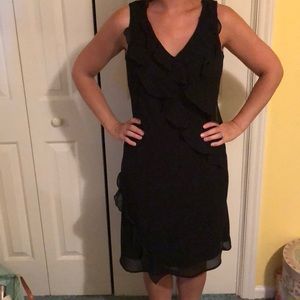 Black sleeveless dress